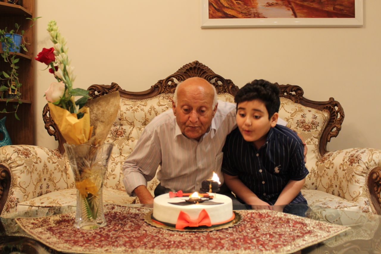 تصویری از محمد حسن آشوری