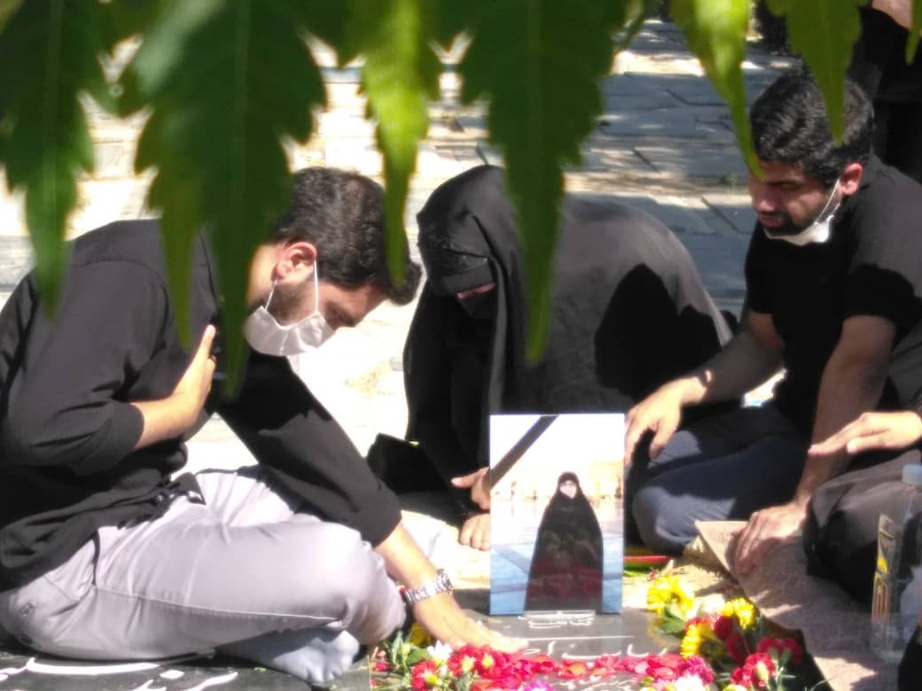 تصویری از رباب احمدی
