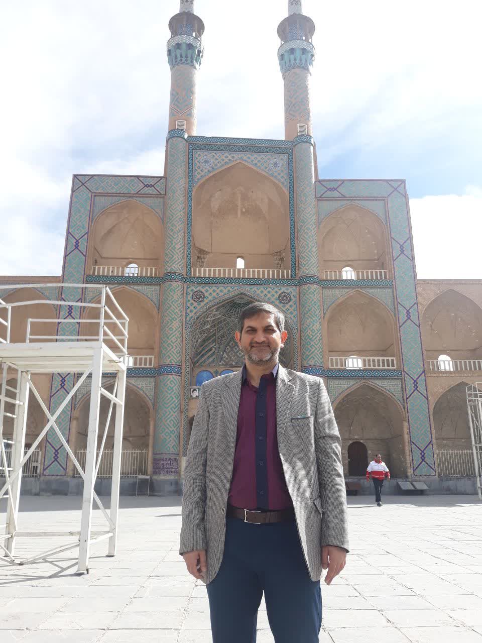 تصویری از خادم الحسین آمر قدم