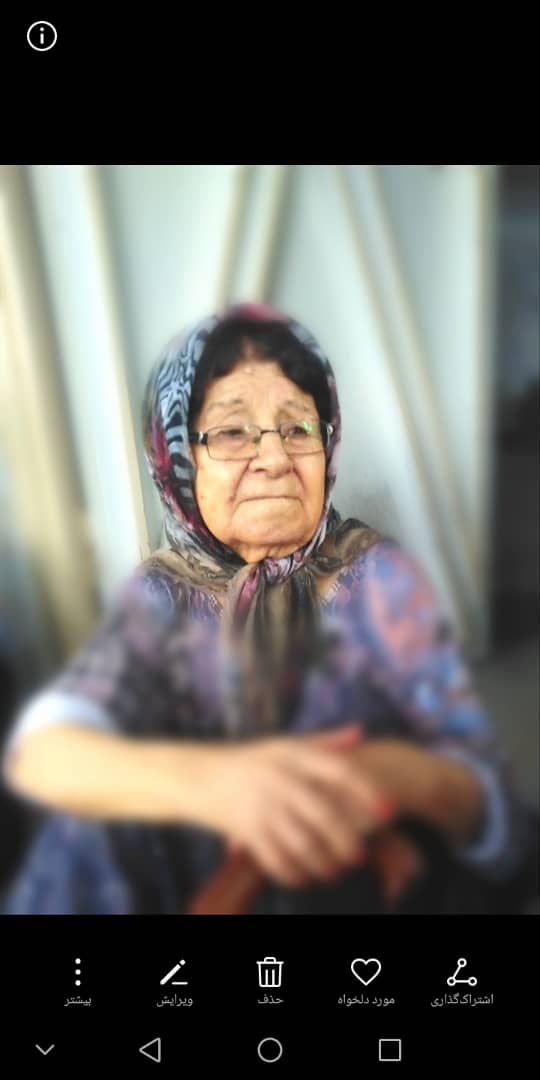 تصویری از ساره نصیرلوئی