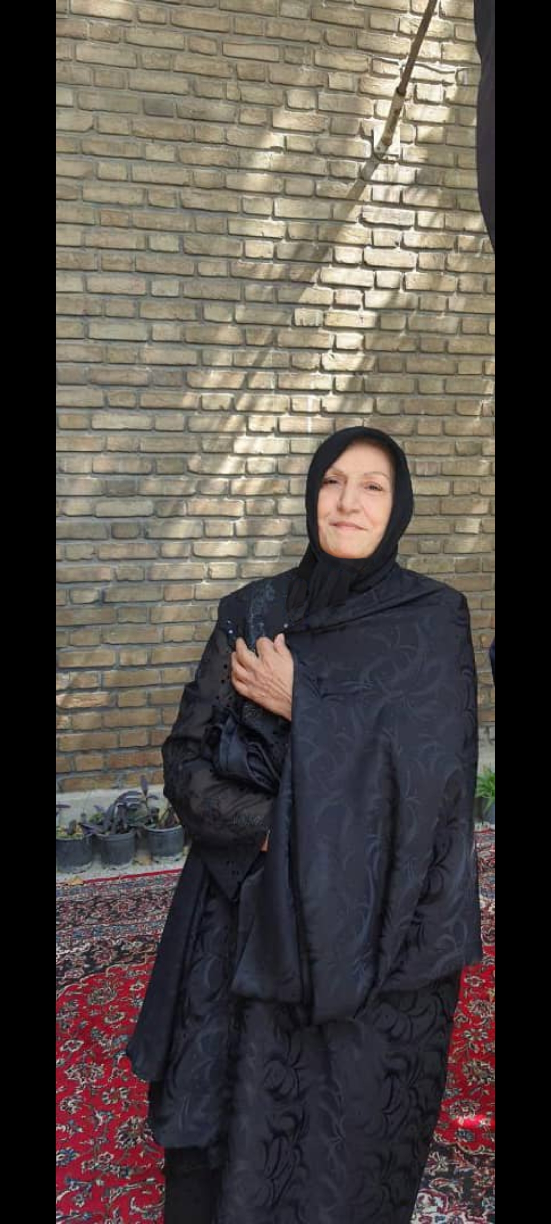 تصویری از عزرا نوید تهرانی