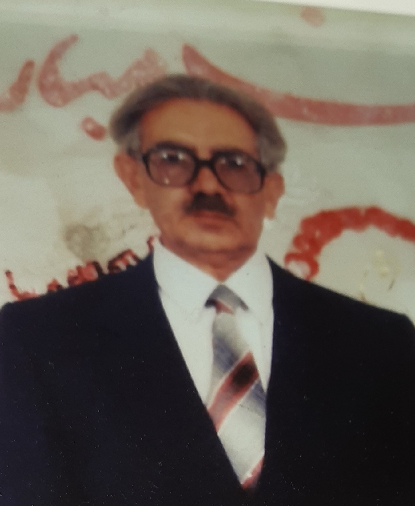 تصویری از شادروان فخری سادات صدرالدینی