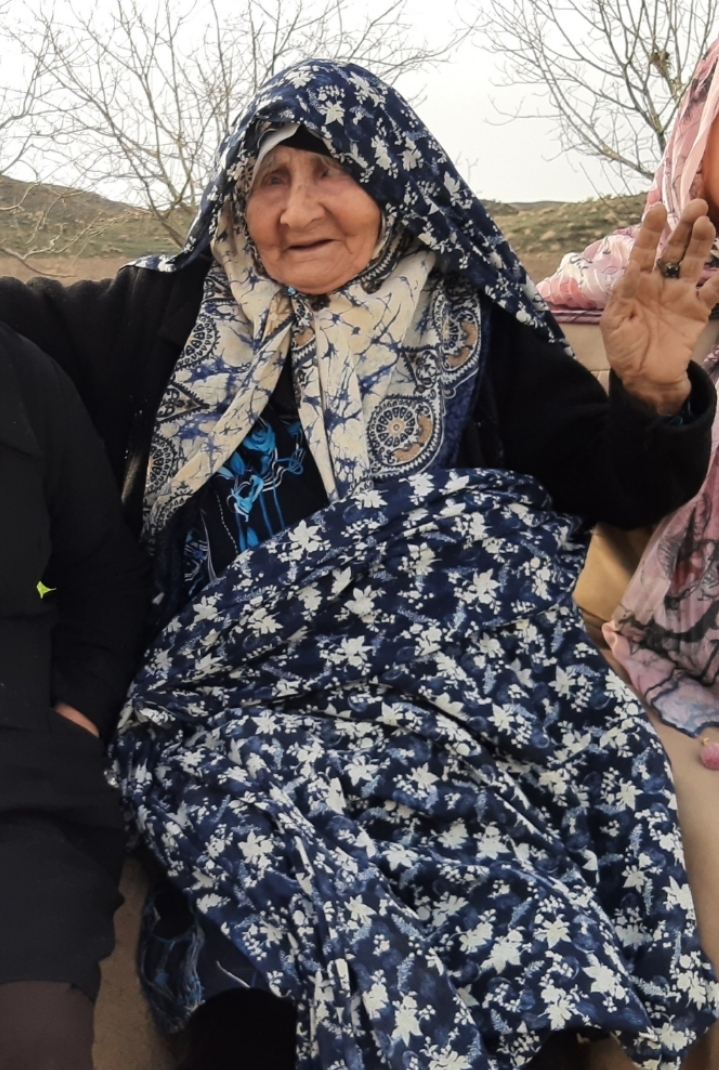 تصویری از حاجیه خانم صغری مرادی