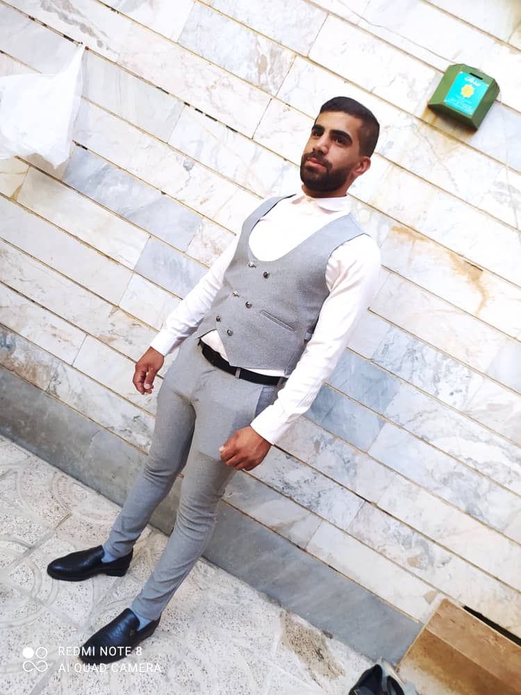 تصویری از مرحوم حسین غفاری