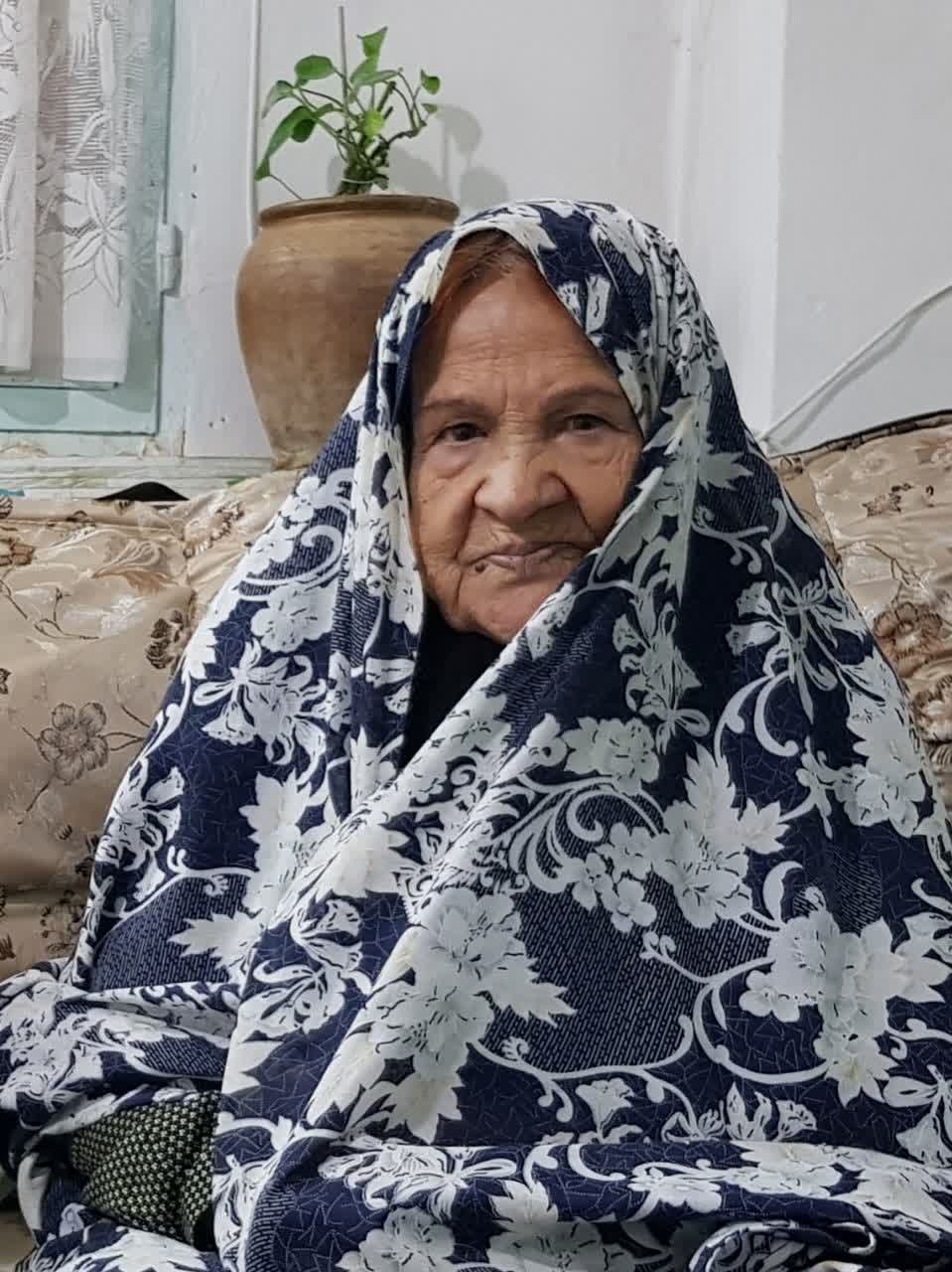 تصویری از خدیجه احدی