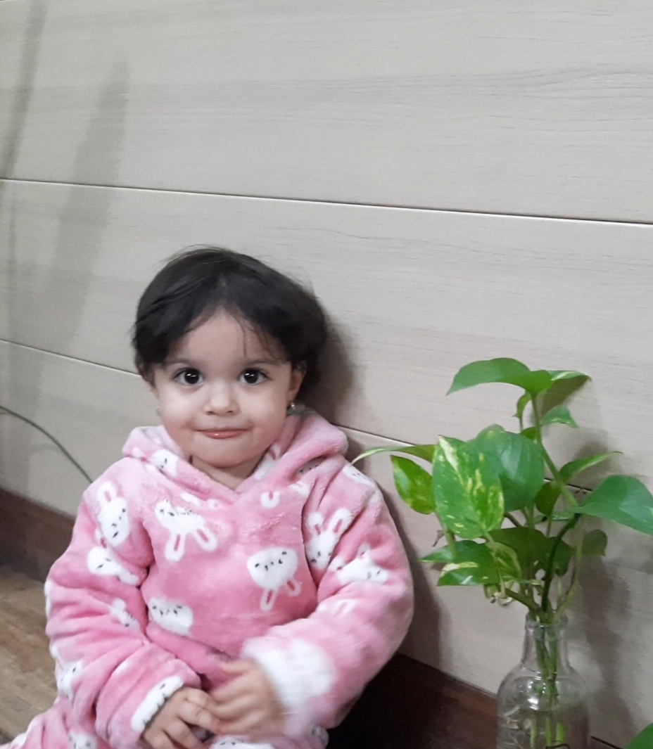 تصویری از نورا لوئیان