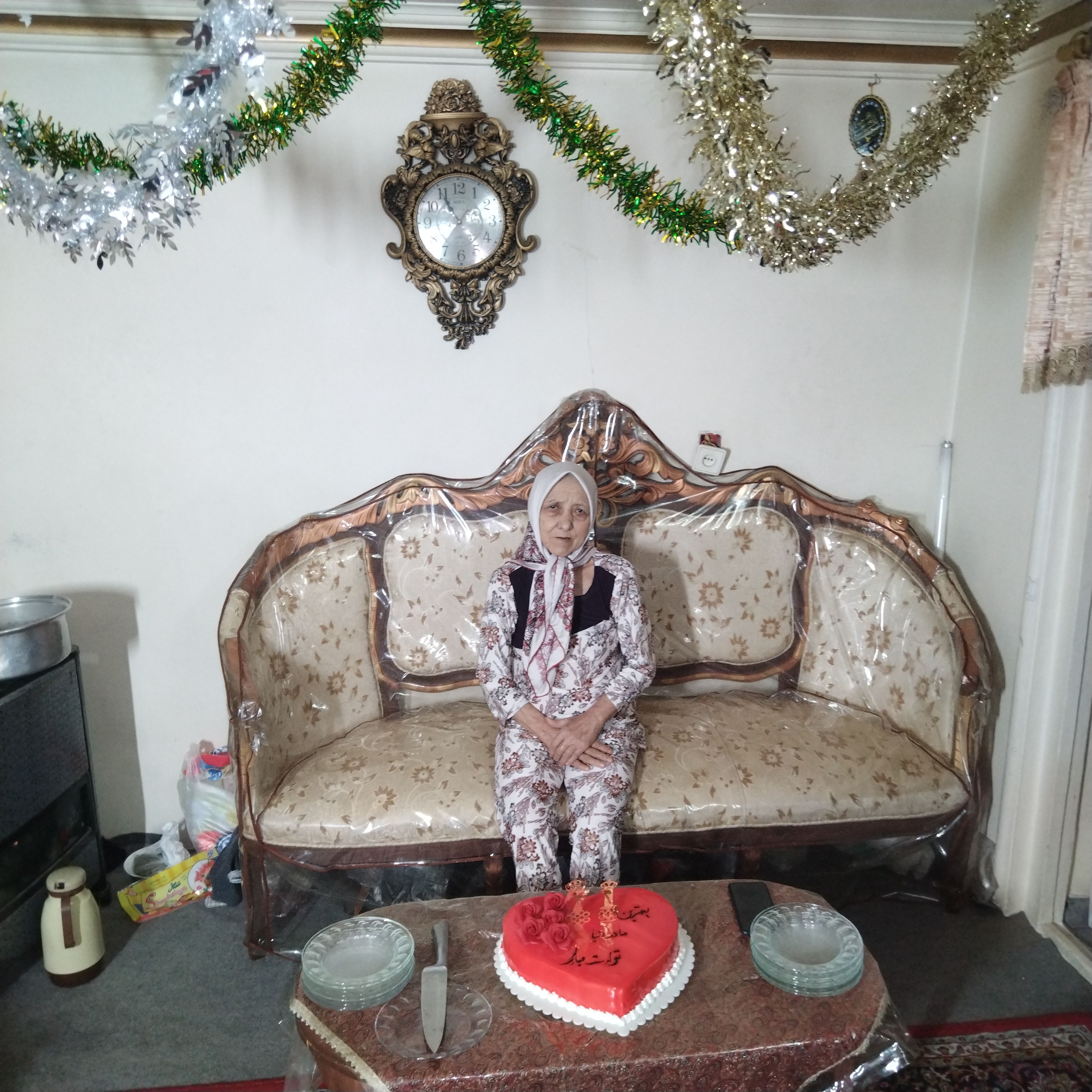 تصویری از زهرا مقصودی سنگ آتش