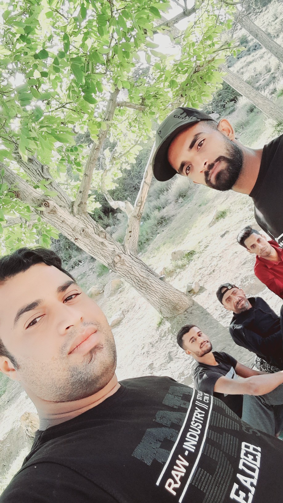 تصویری از معین فلاحی فلاحی