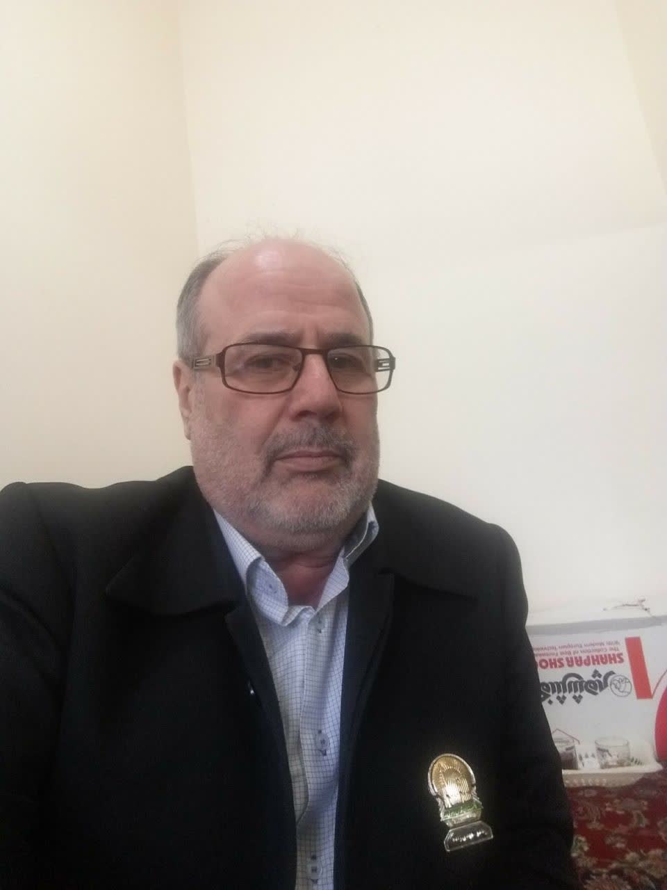 تصویری از نادر مهدی زاده