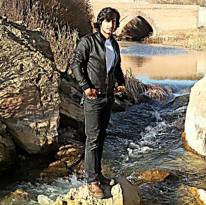 تصویری از سهیل صداقت