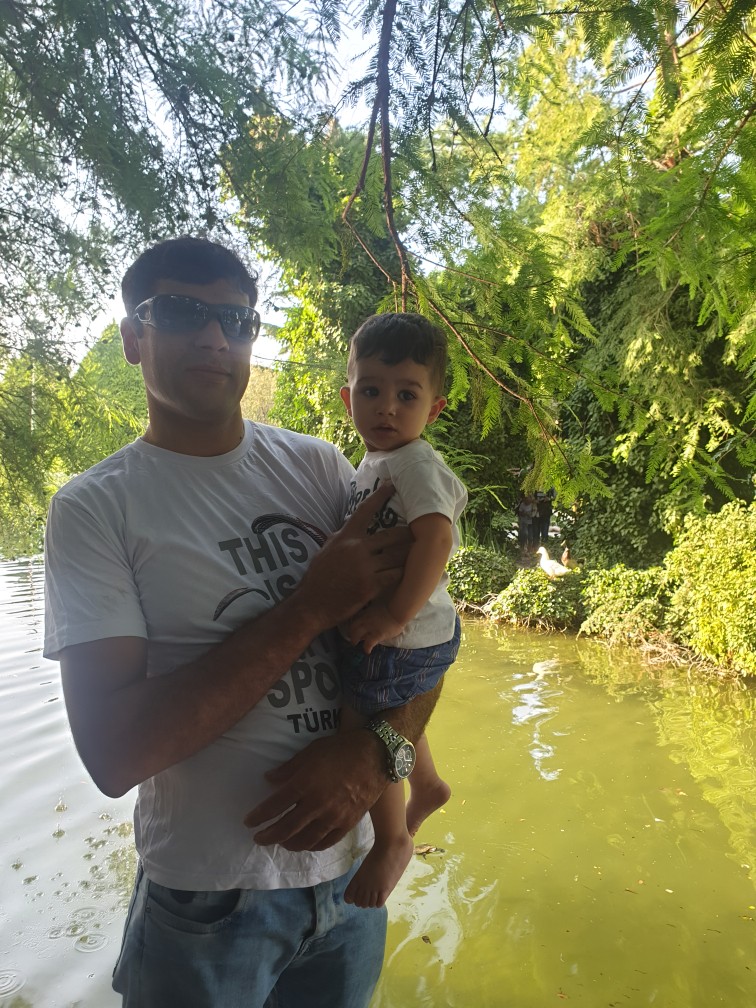 تصویری از علی احمدی