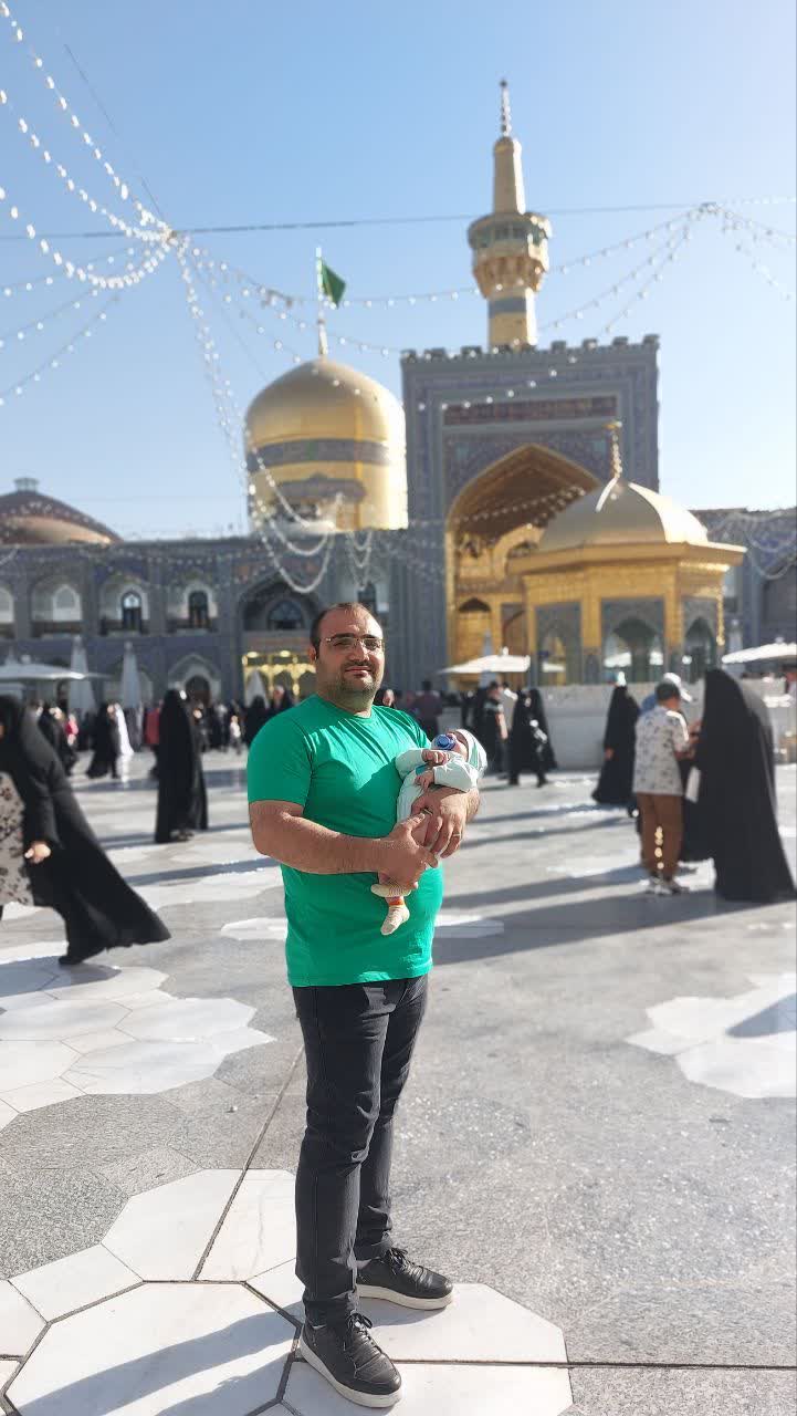 تصویری از رضا پارسامقدم