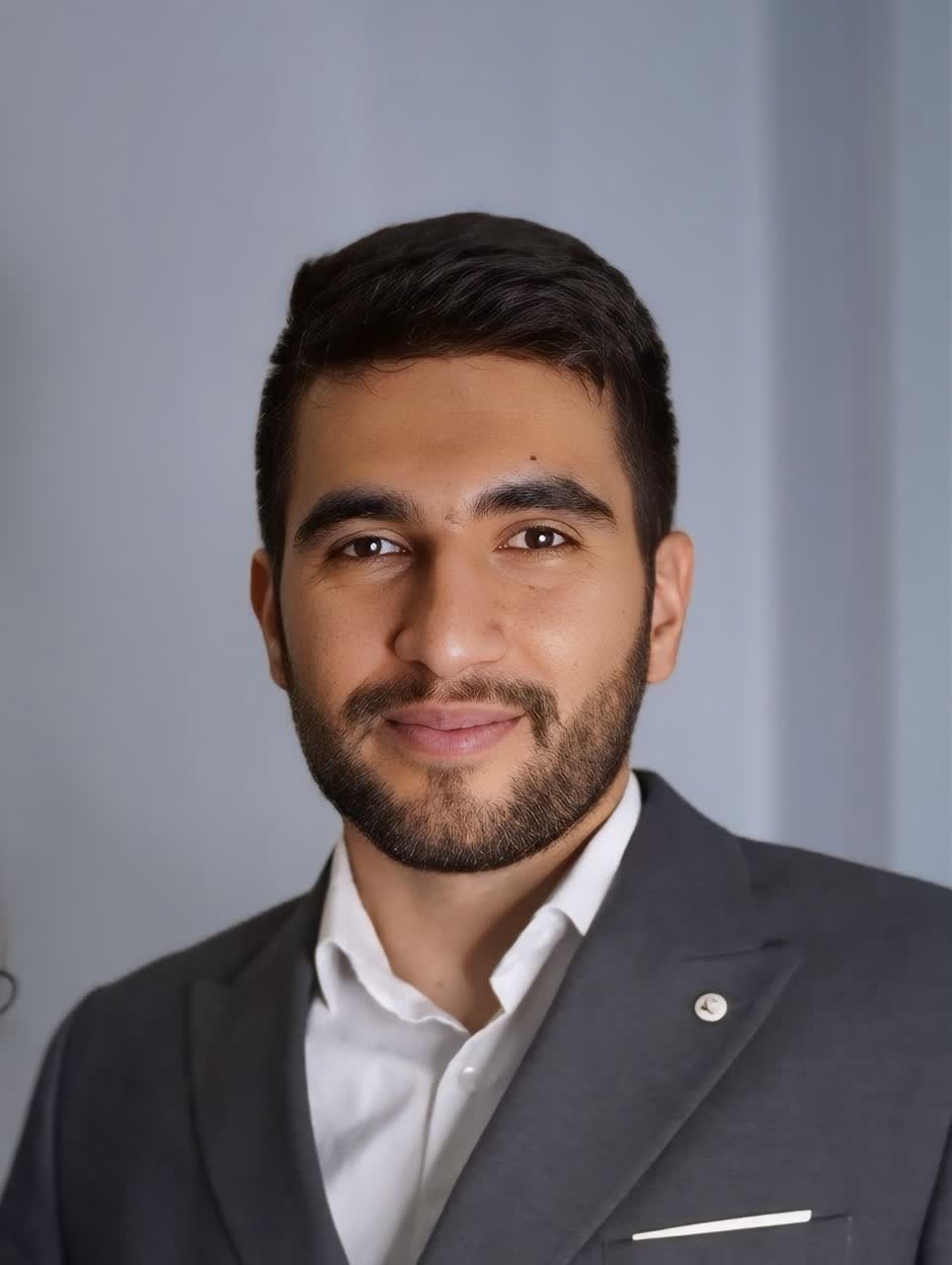 تصویری از امیر حسین حسنی اقتدار