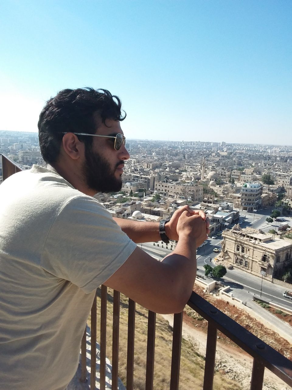 تصویری از اصغر الیاسی