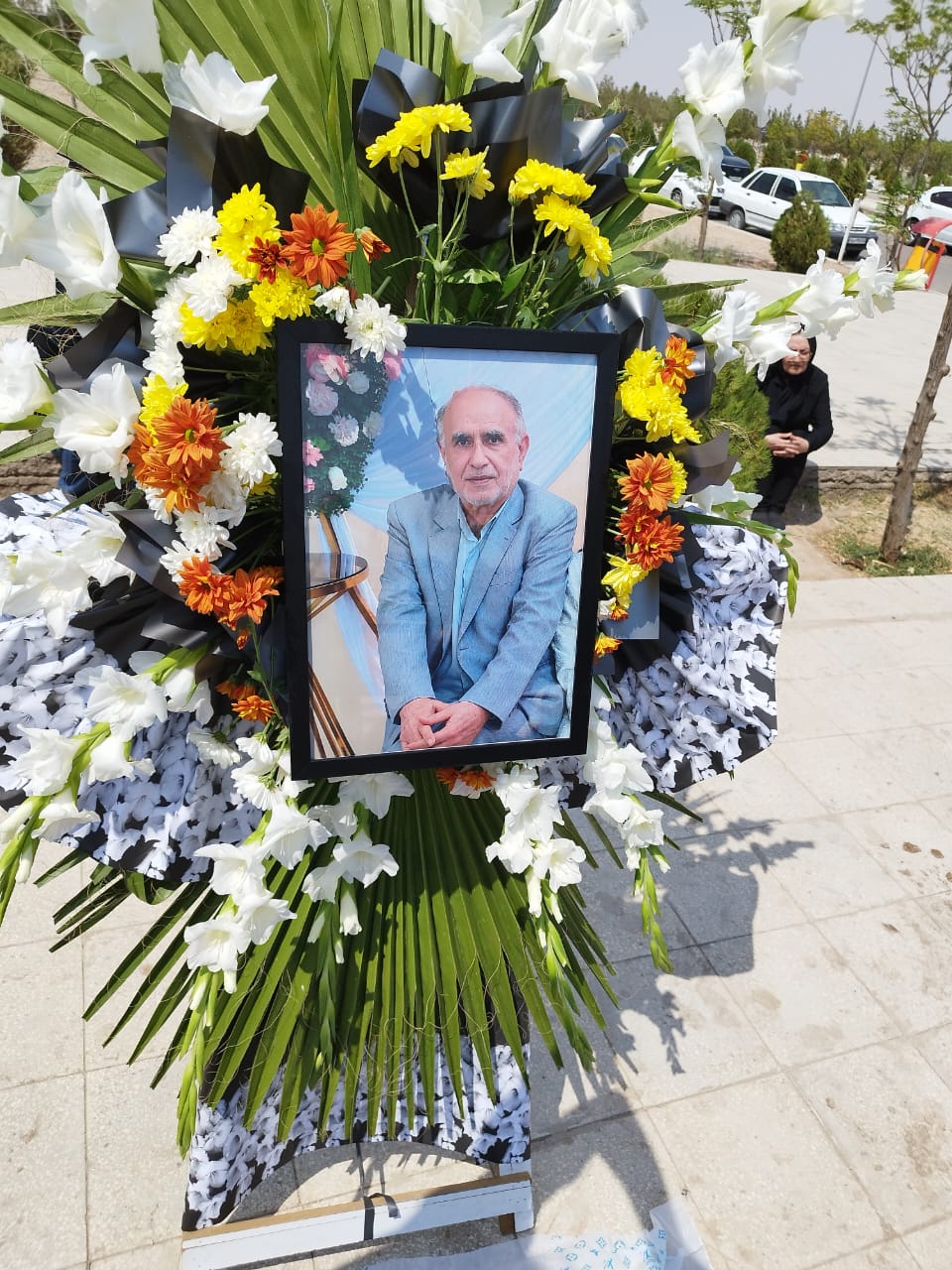 تصویر یادبود عبدالعزیز رضائی