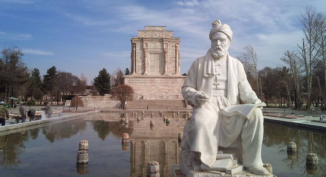 نگاه فردوسی به مرگ: مرگ در شاهنامه و حماسه‌سرایی جاودانه