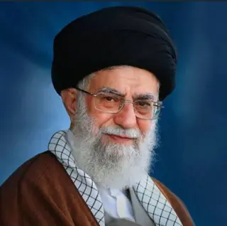 تصویر یادبود شهیدسیدعلی حسینی خامنه ای