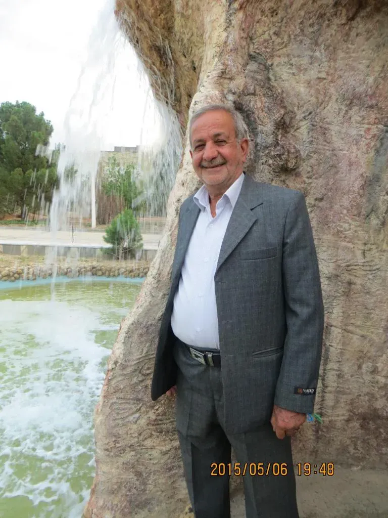 شادروان حسين عاقليان