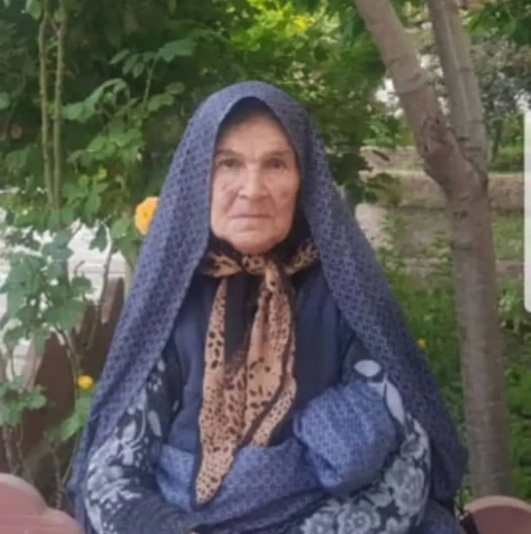 مرحومه صنم سعادت اقدم