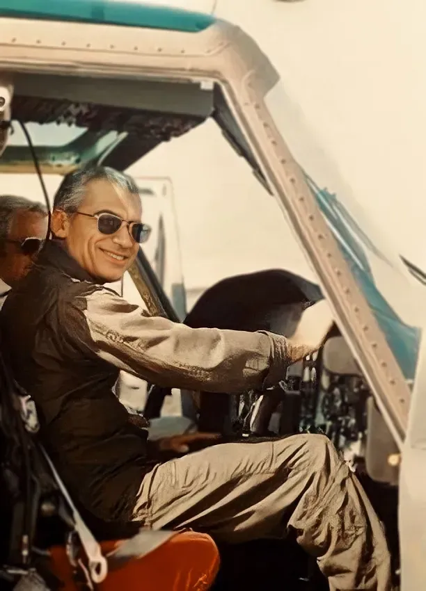 شهید منوچهر خسروداد