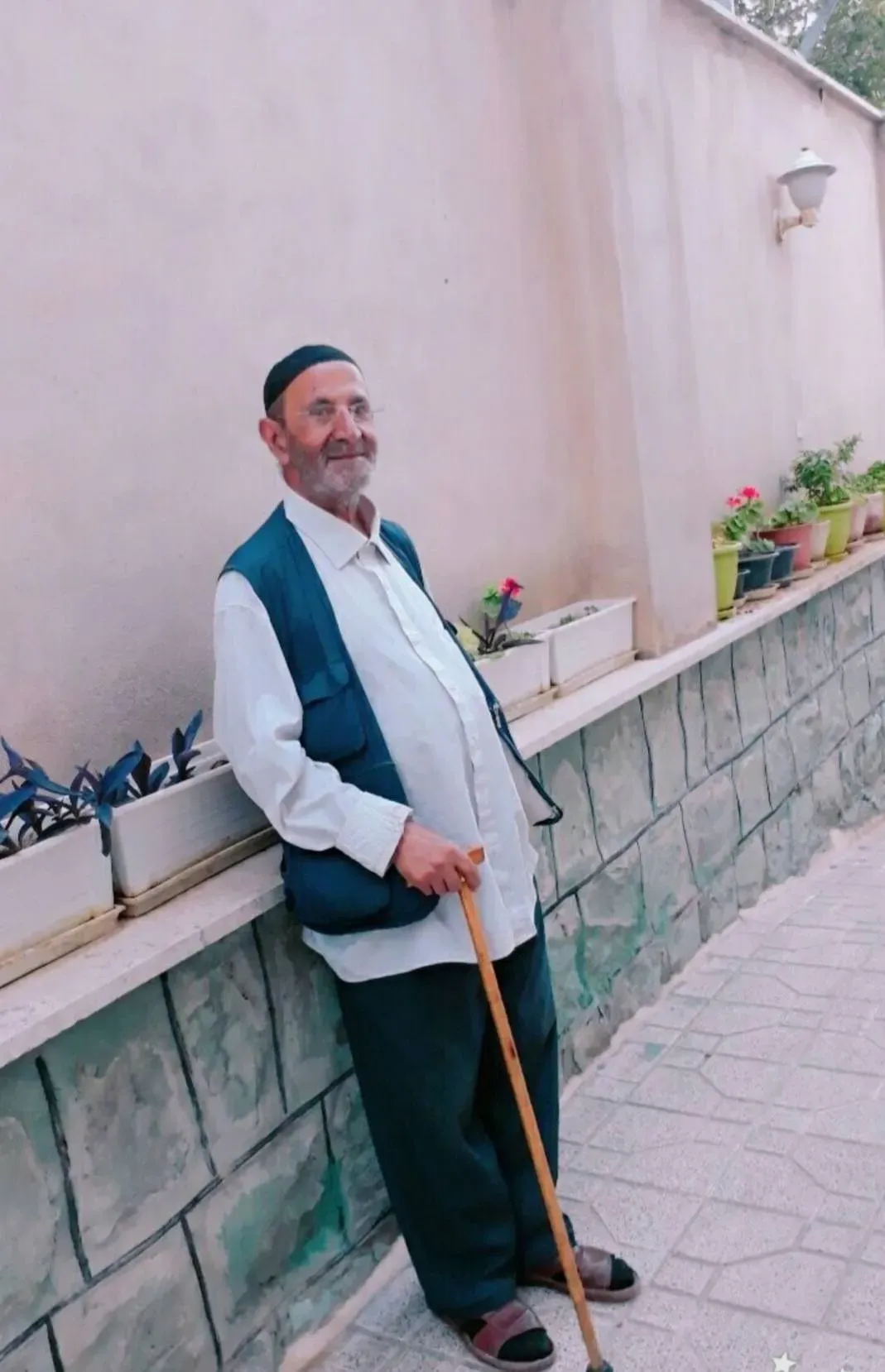 شادروان محمود فرحزادی