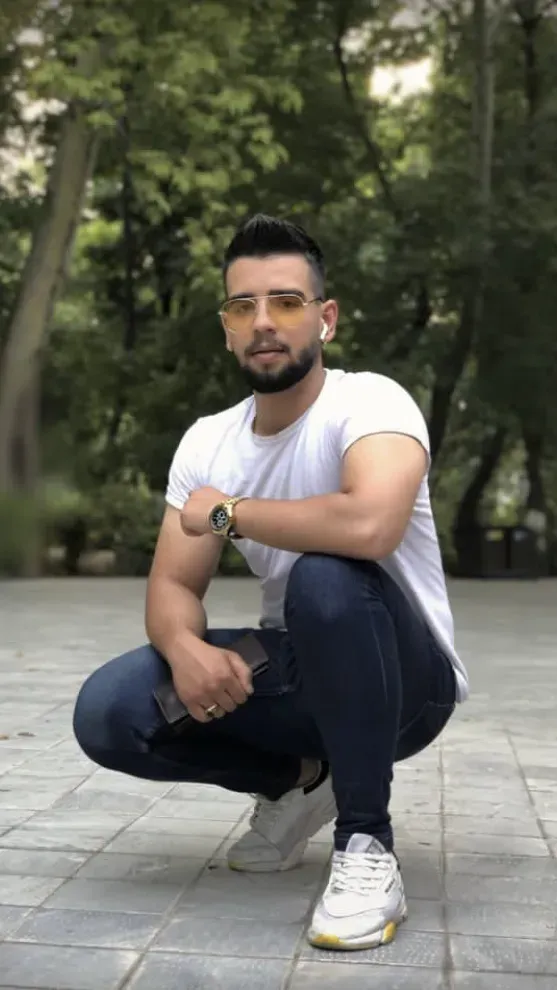 شادروان پوریا اکبری