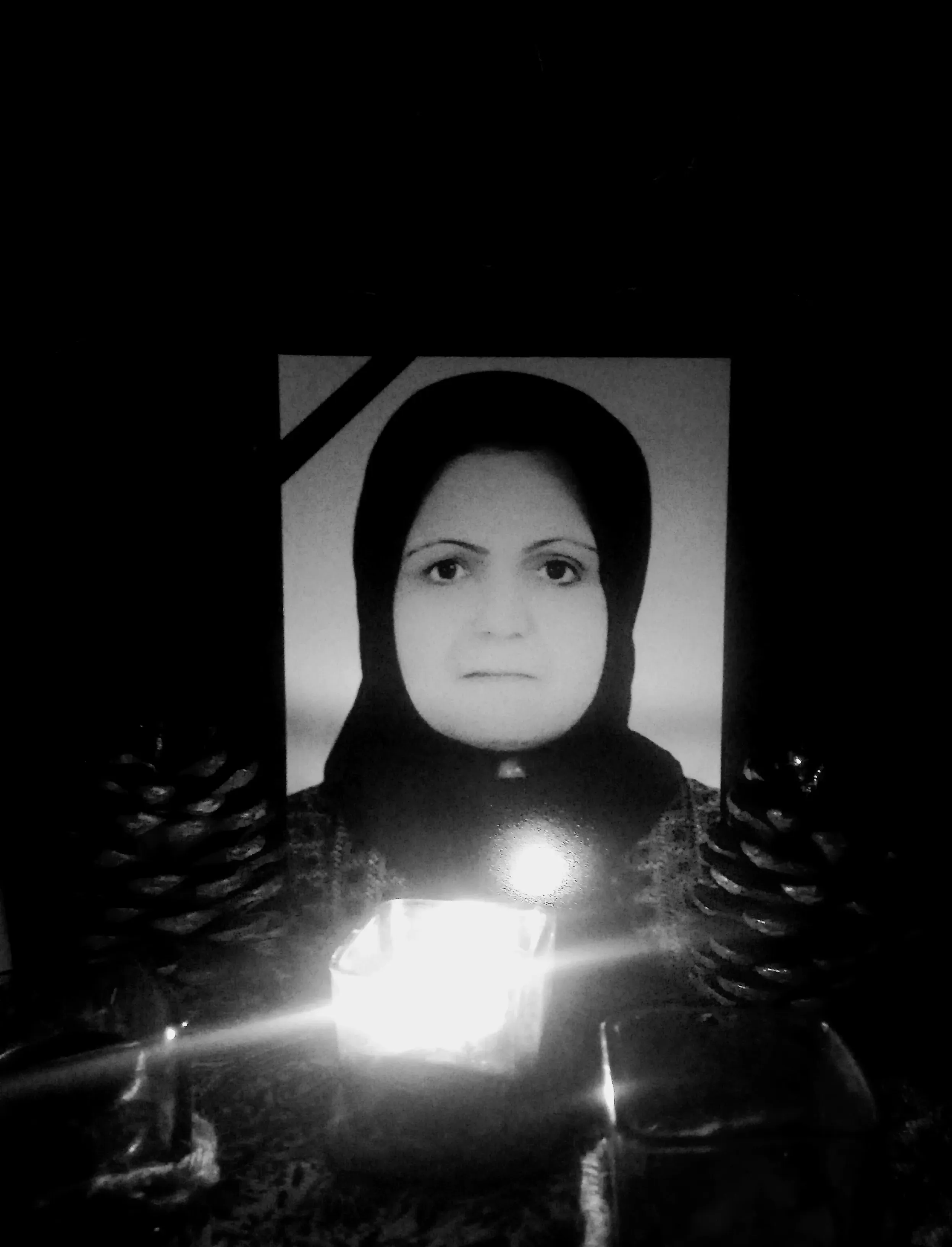 مرحومه آذر طبیب حق گو