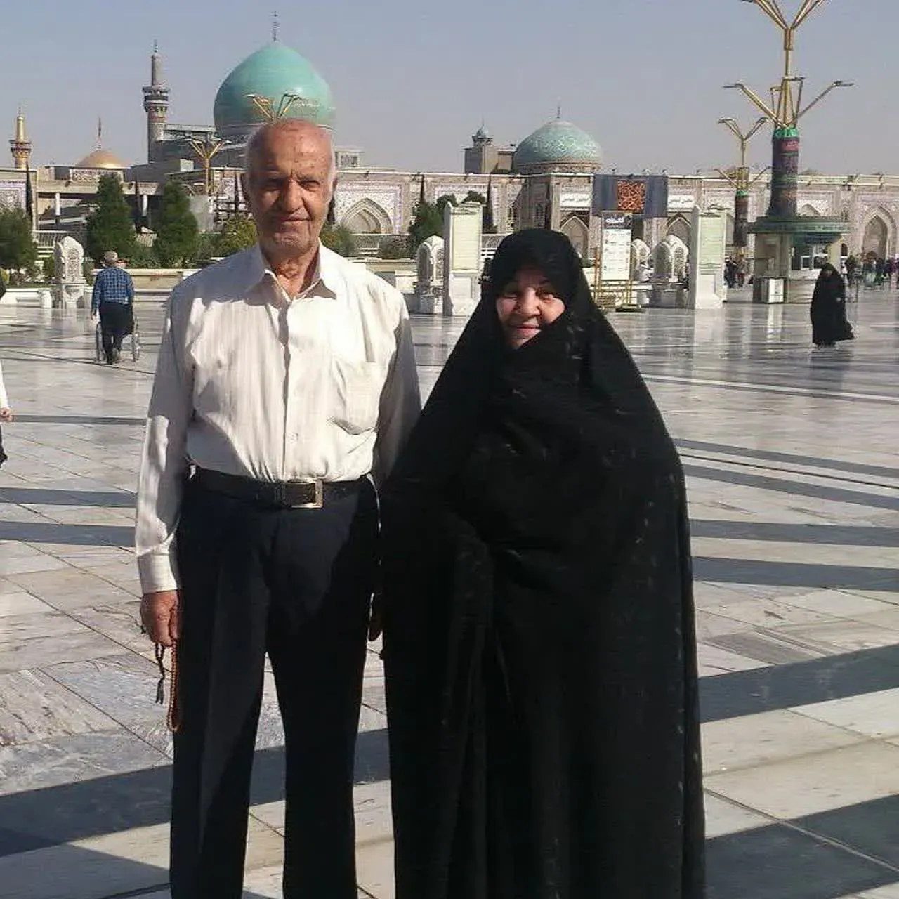 شادروان حاجیه خانم دادجو و حاج آقا منتظرین