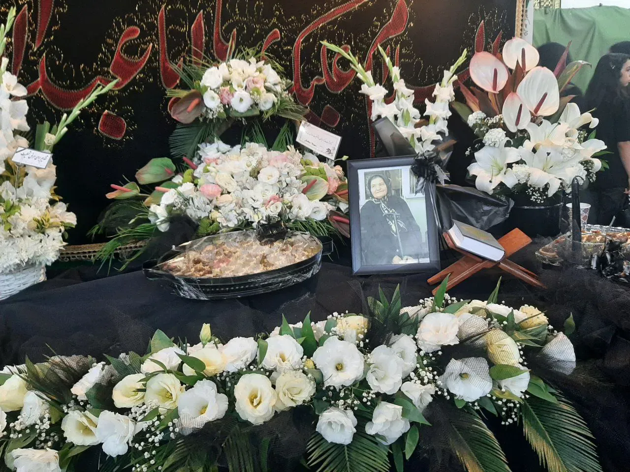 مرحومه عصمت توکلی
