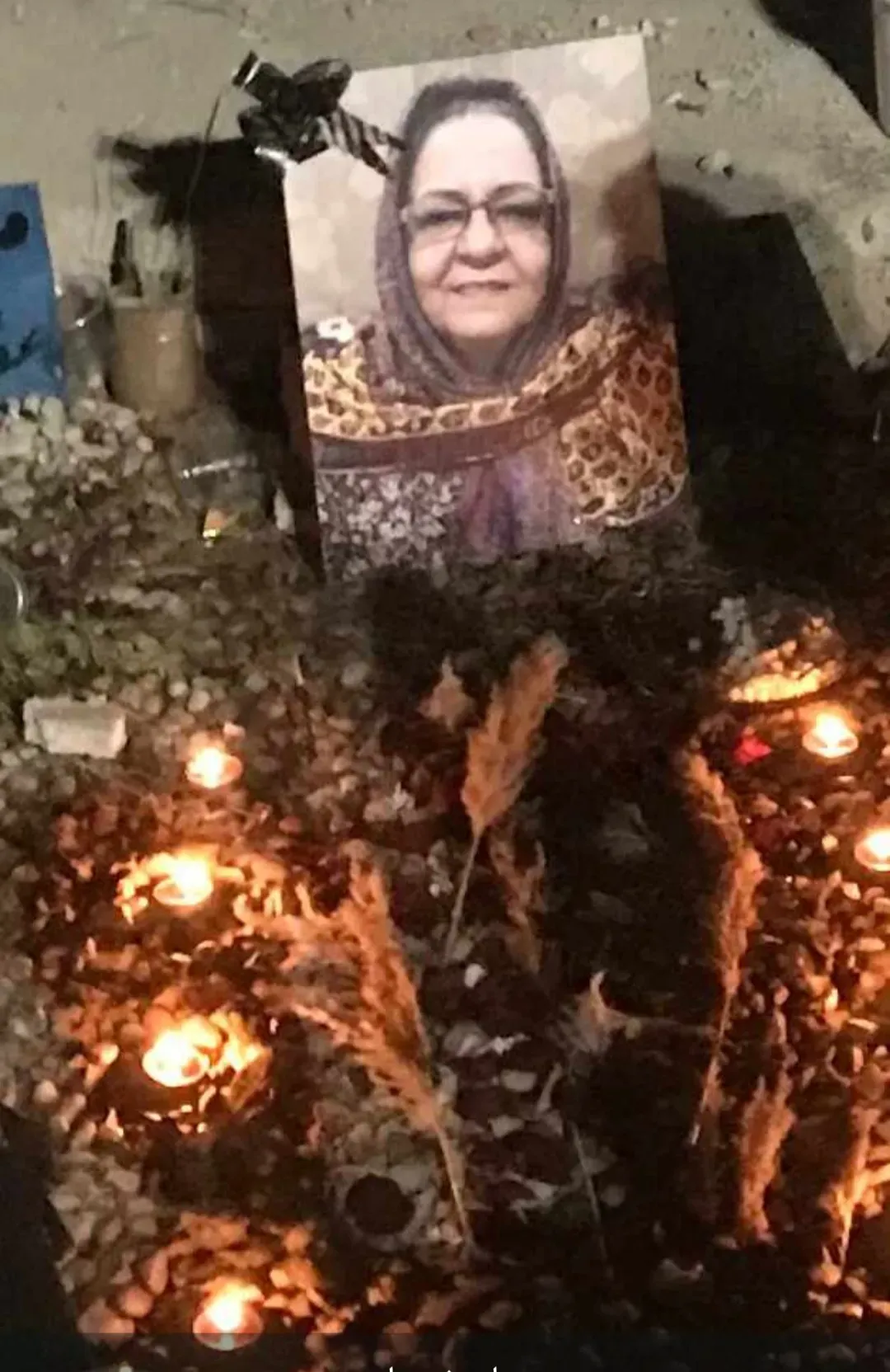 مرحومه اکرم پولادی