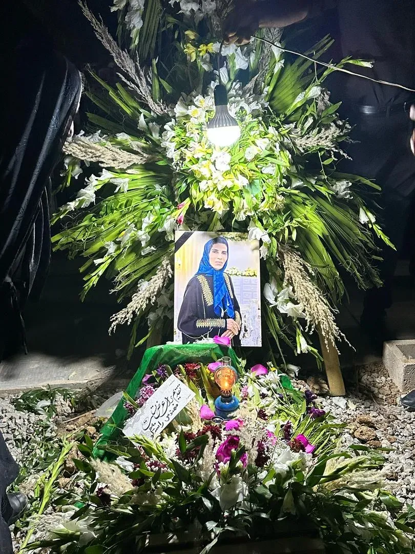 مرحومه بانو سیده عالم تاج موسوی