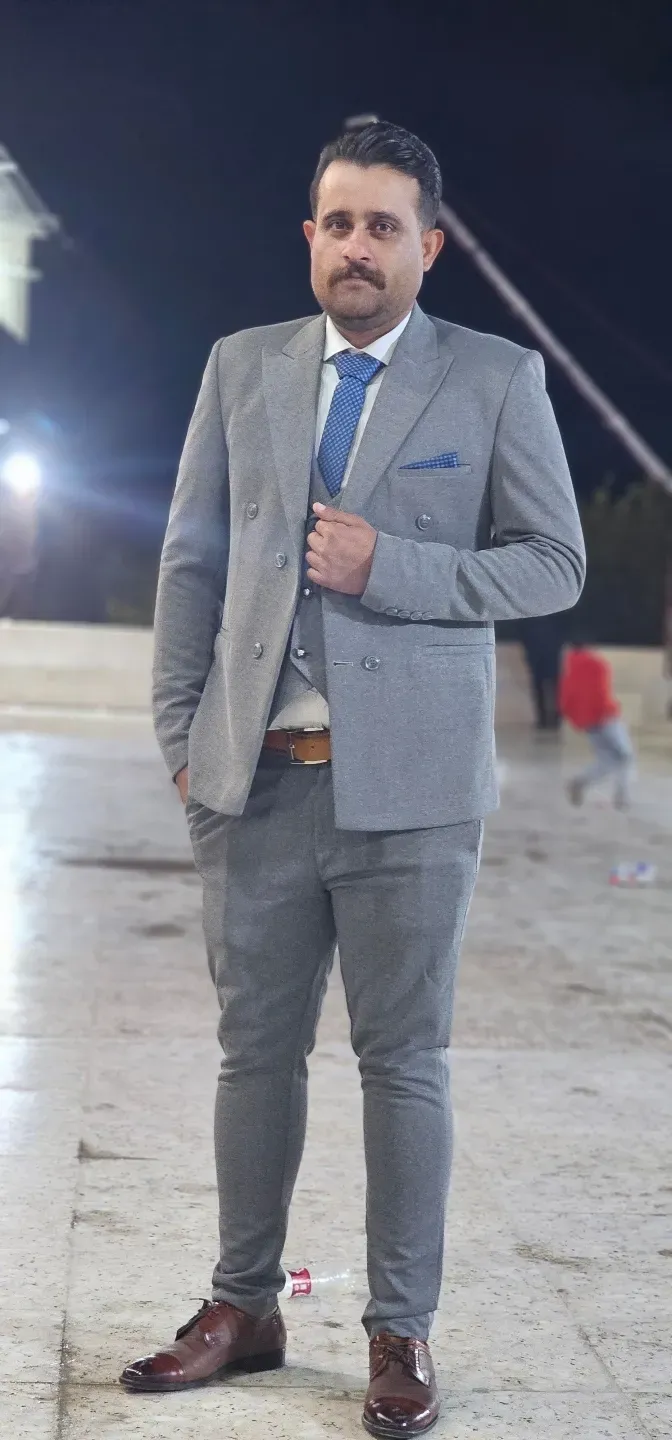 شادروان حسن نجفوندی