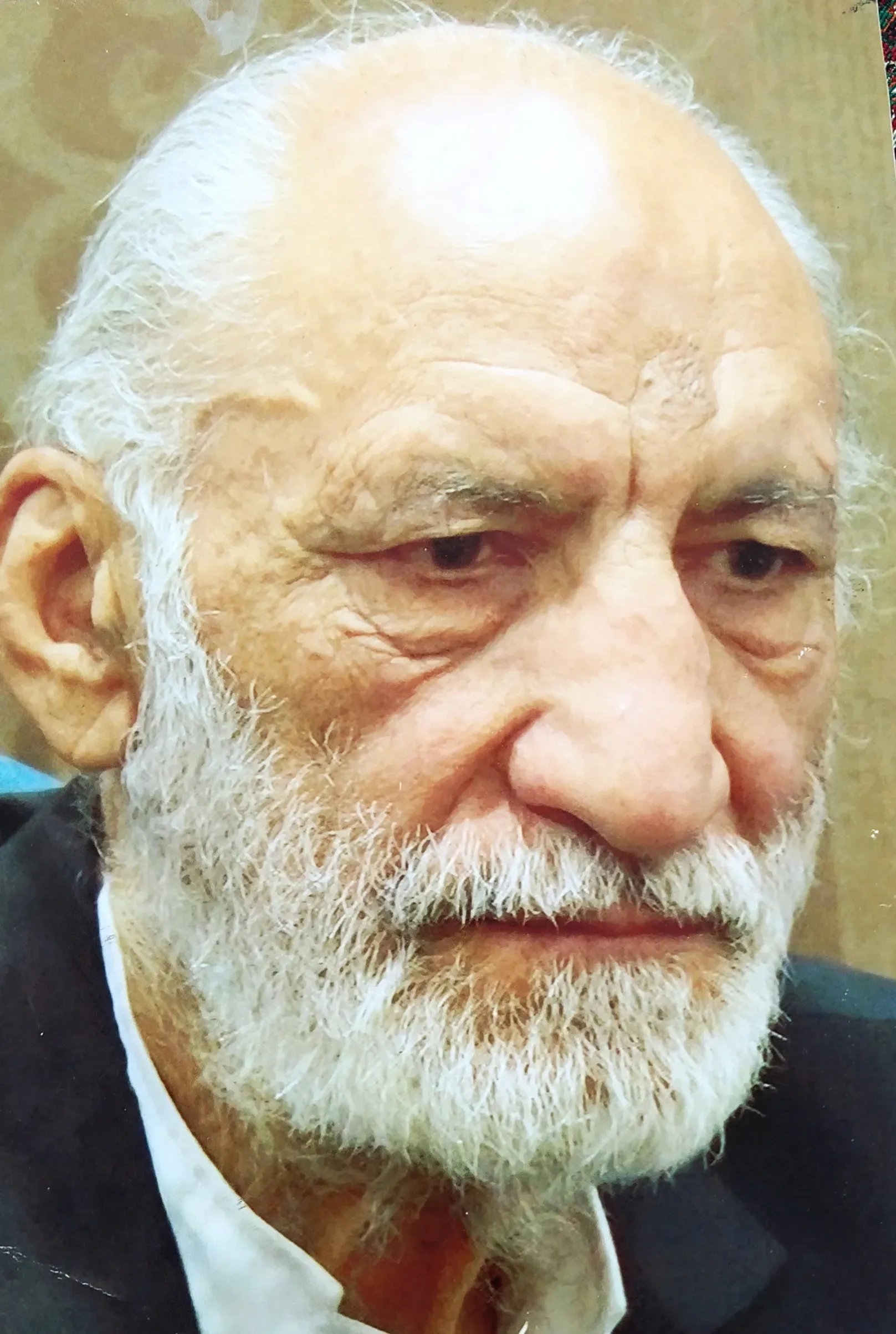 شادروان احمد فرشادی