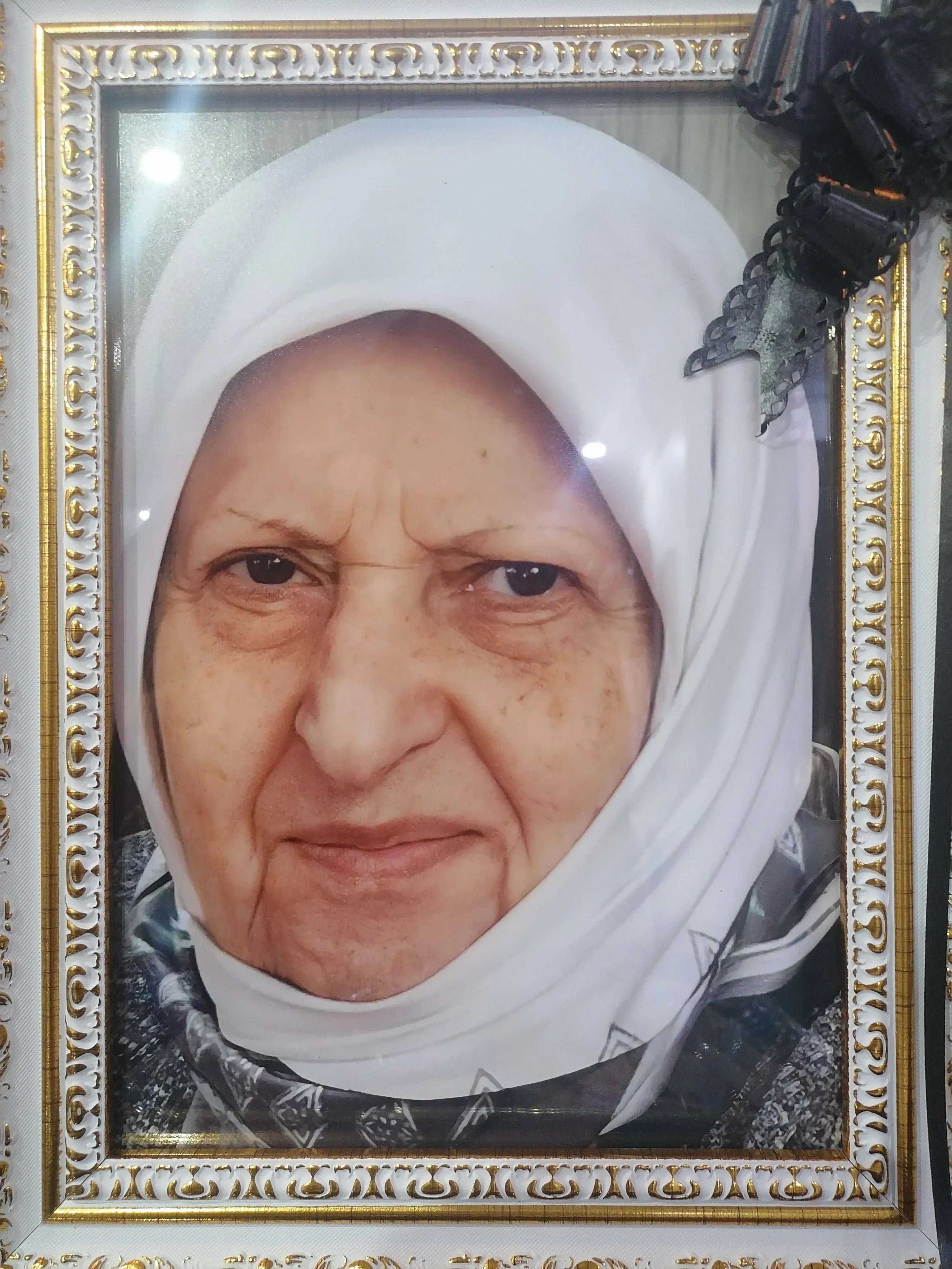 مرحومه زهرا تبائینی