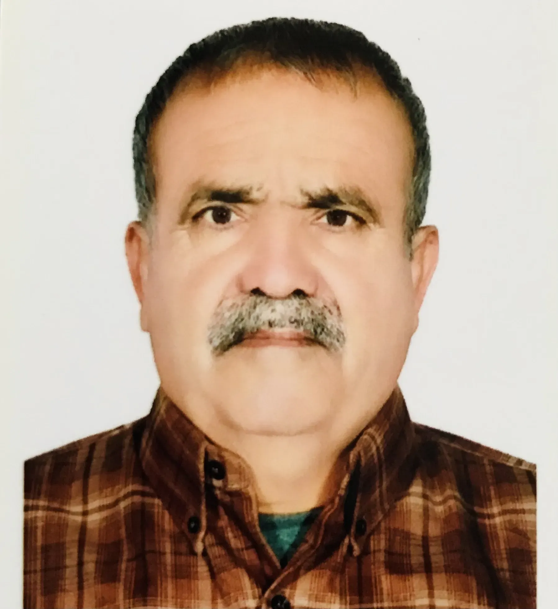 شادروان علی حسینی موخر