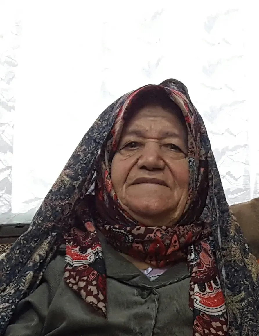 مرحومه حاجیه صدیقه ( سارا ) ایزدی طلب