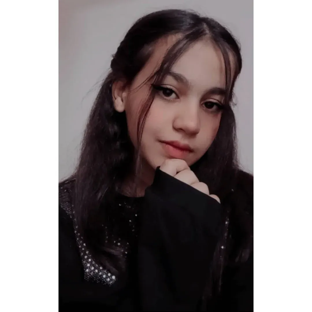 مرحومه Yasna Amokhtari