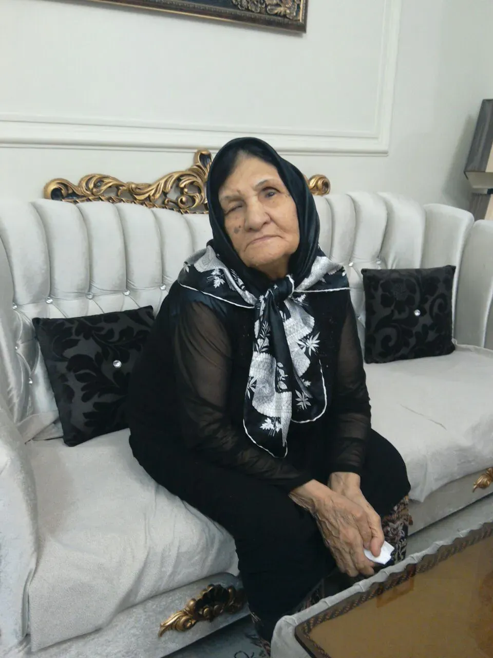مرحومه زلیخا رنجگرآلانق