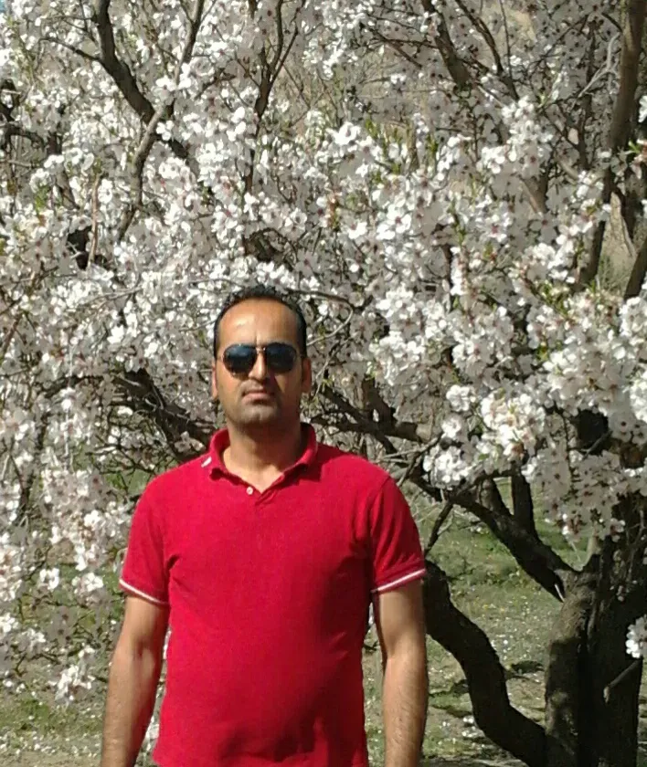 شادروان مسعود داودی