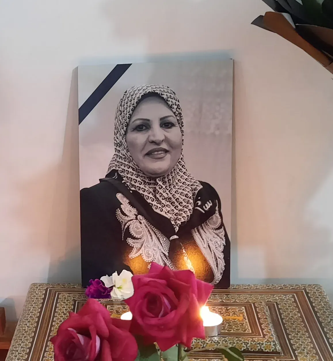 مرحومه ایران صادقی
