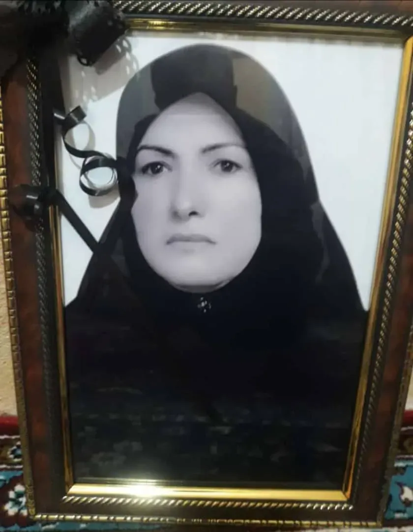 مرحومه اعظم کریمی۱۲