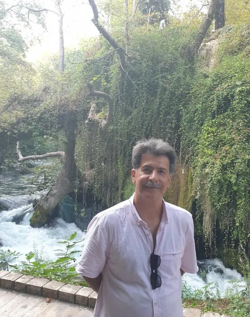 شادروان فرهاد غلامی