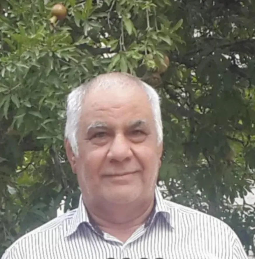 مرحومه اکبر مرادی