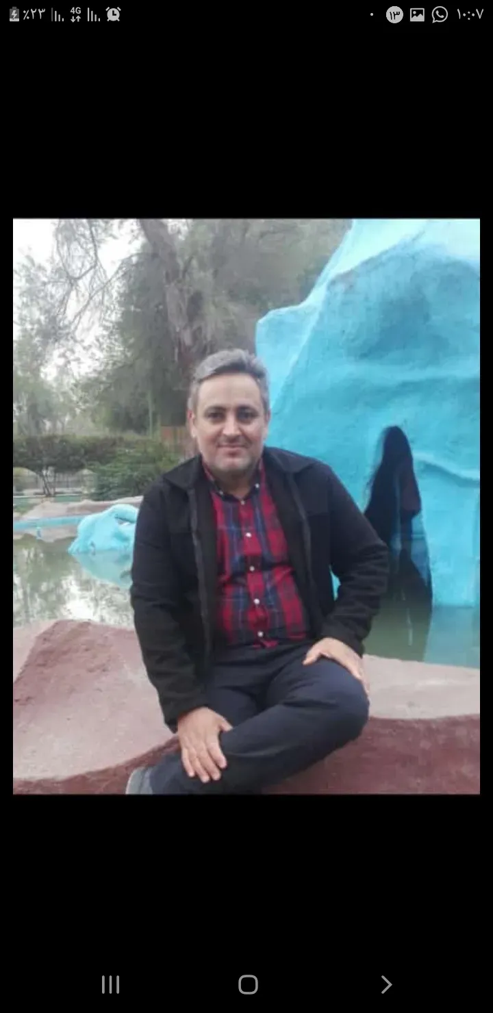شادروان صادق آل خمیس