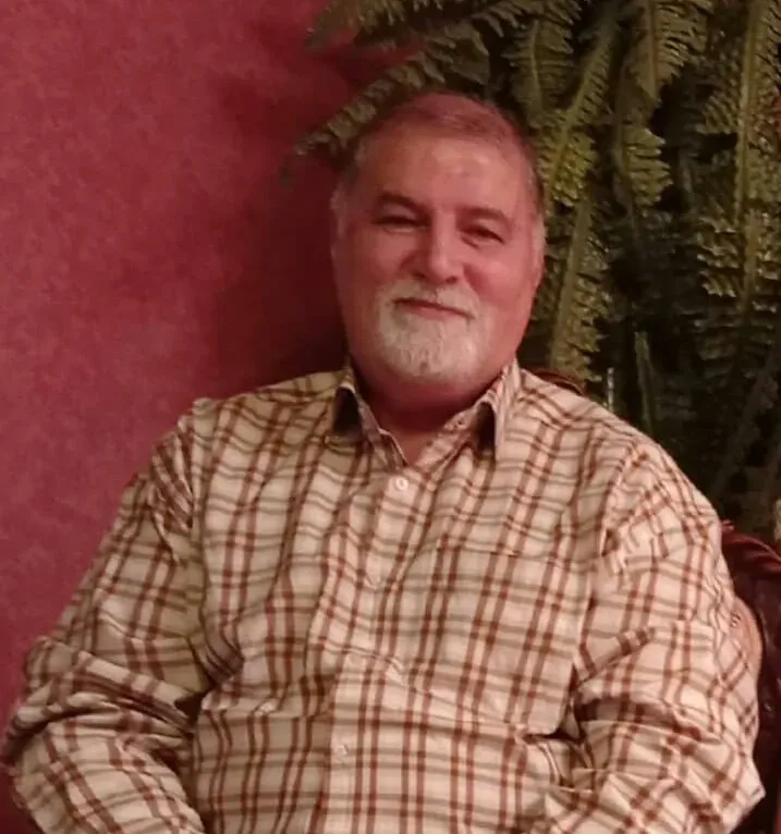 شادروان احمد غفاریان
