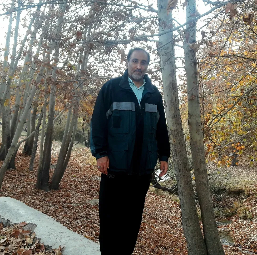 شادروان رضا آزادخواه