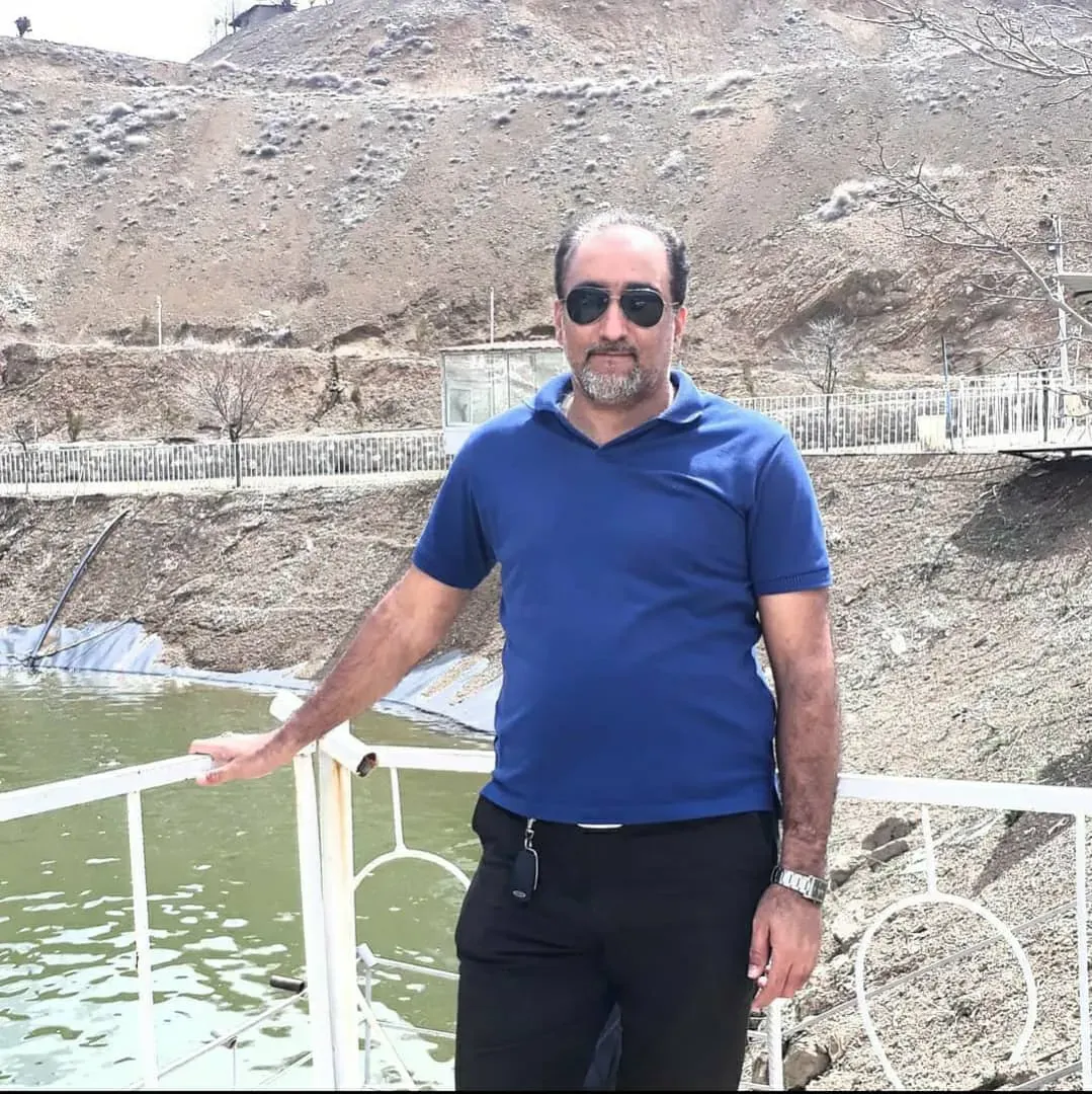 شادروان رضا آزادخواه