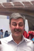شادروان اسدلله علائی
